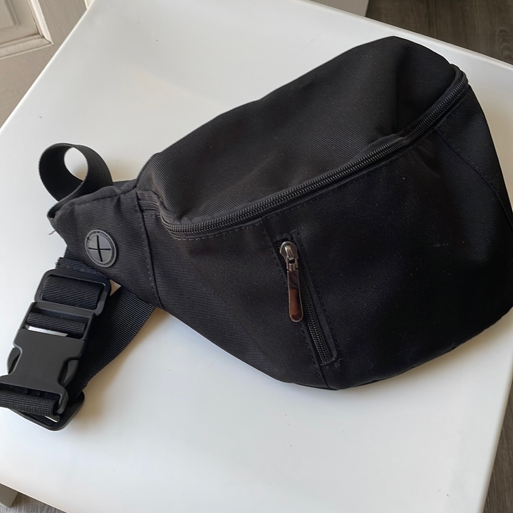 Fanny pack